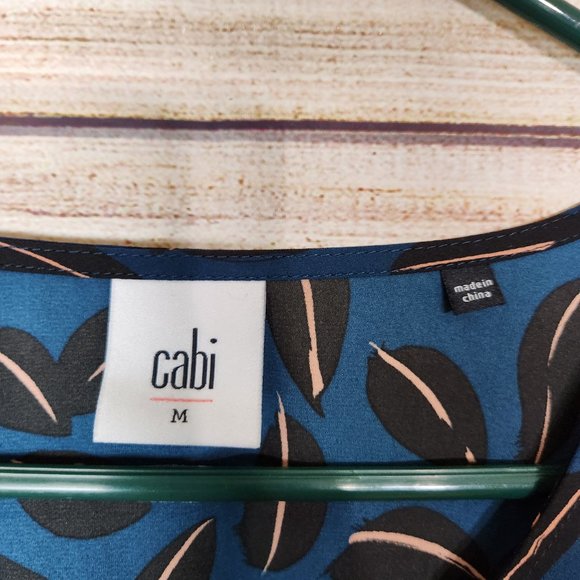 CAbi Shadow Leaf Blouse Women's Size Medium Ruffle Finish Flutter Sleeves Blue - Picture 5 of 13